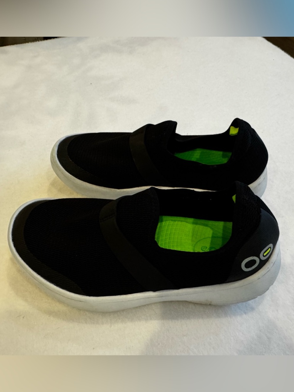 OOFOS OOmg Eezee Low Shoe Slip-On Women’s 7 Black
